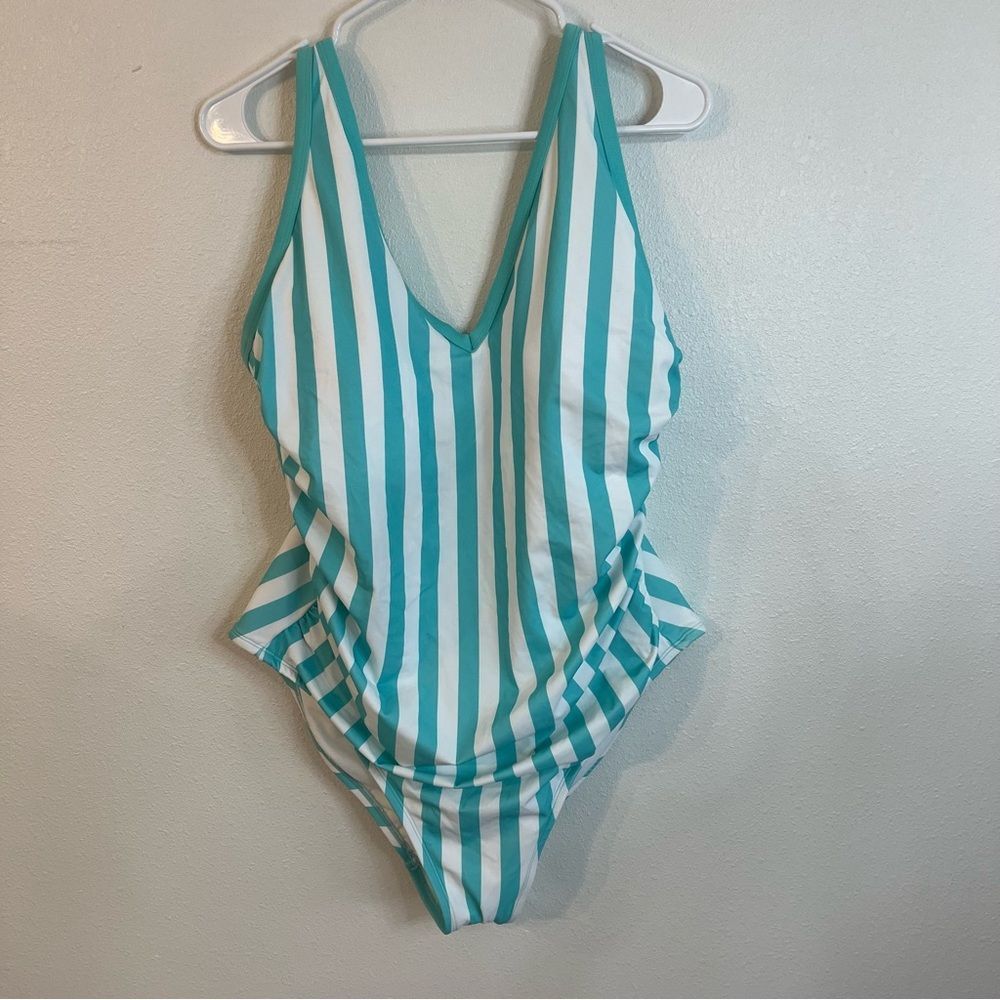 3/$20 🦋 NWOT Kona Sol One Piece Swimsuit Blue Striped Women’s 14W Plus Size - Picture 2 of 7